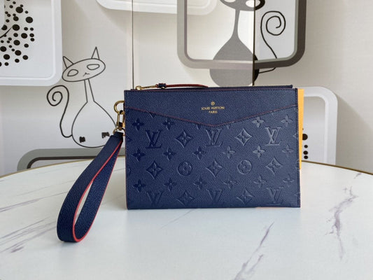 BL - High Quality Wallet LUV 062