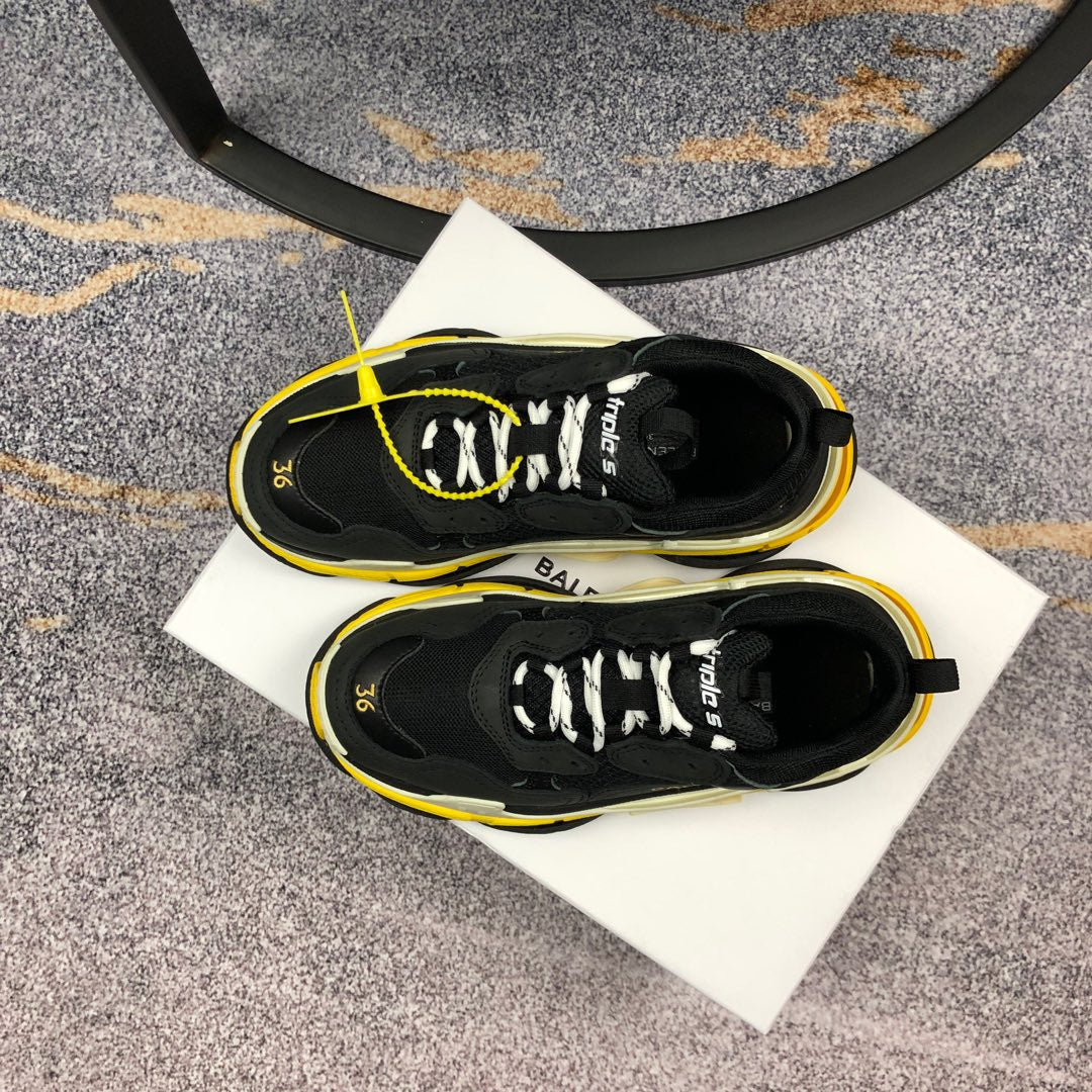 BL - High Quality Bla Sneaker 075
