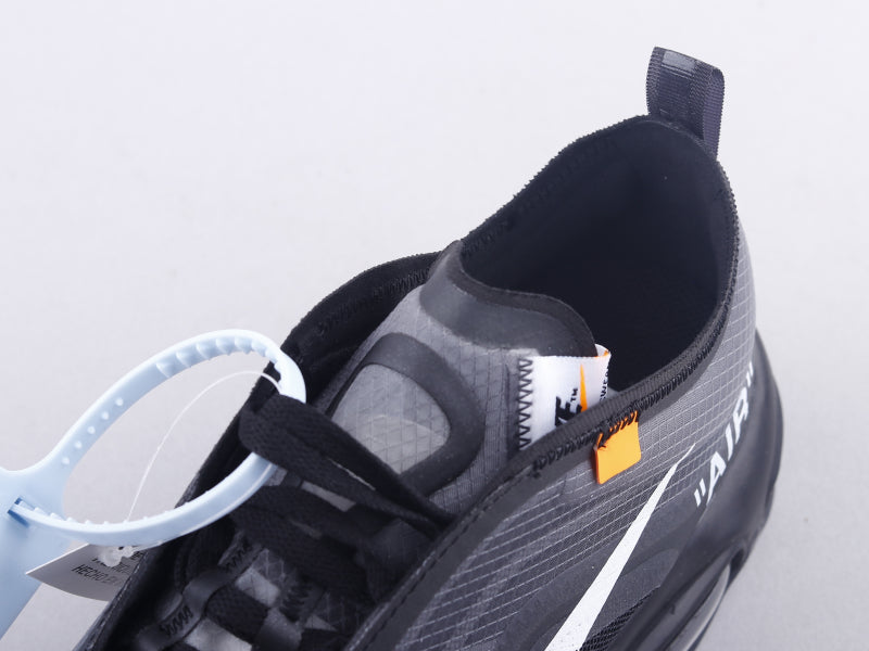 BL - Max97 black and white