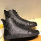 BL - High Quality Luv Sneaker 074