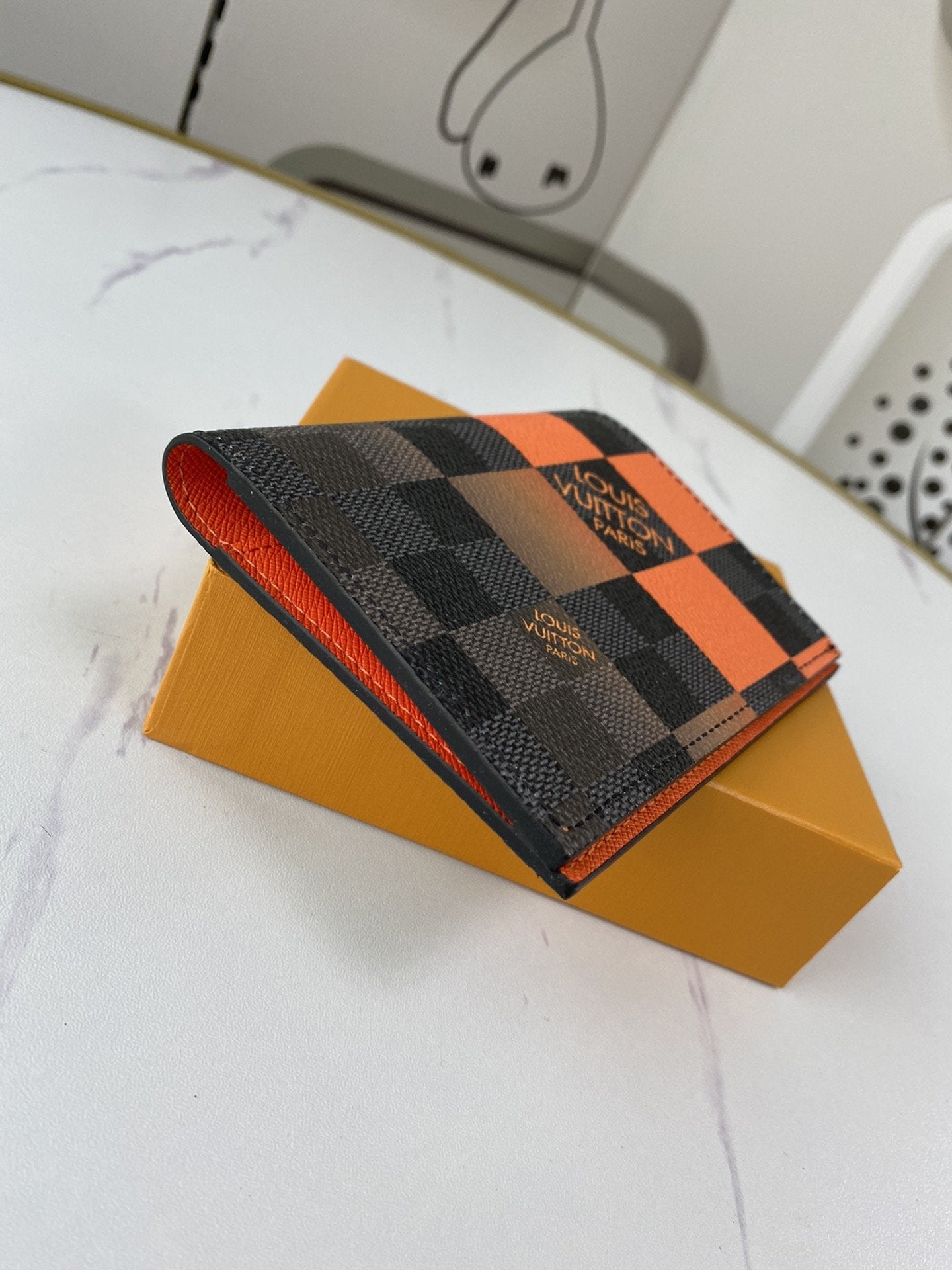 BL - High Quality Wallet LUV 047