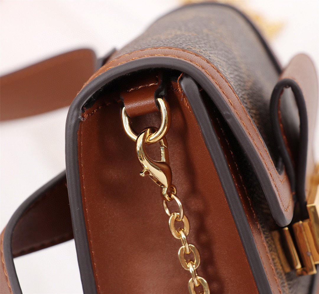 BL - High Quality Bags LUV 047