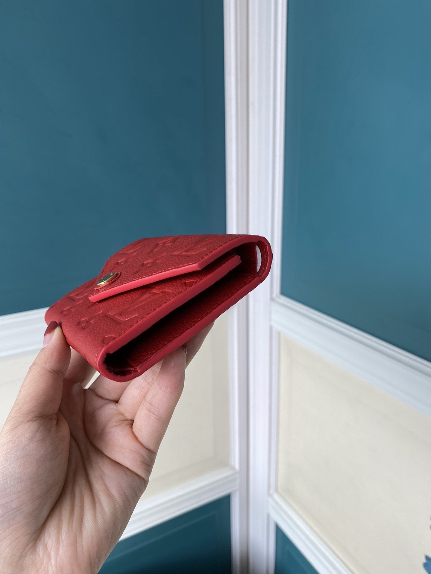 BL - High Quality Wallet LUV 060
