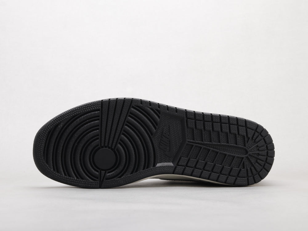 BL - AJ1 Small Barb Black BLcha