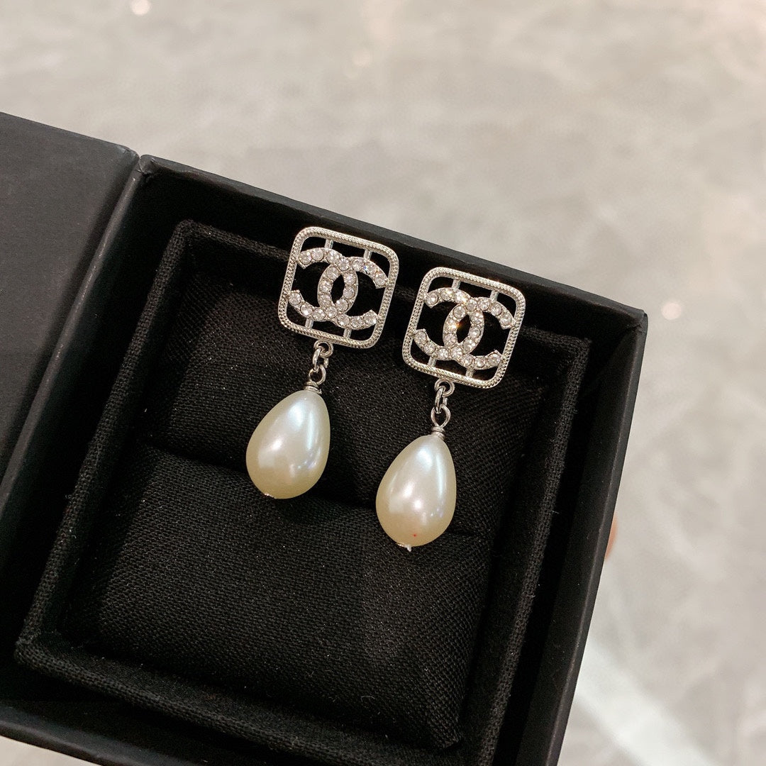 BL - High Quality Earring CHL 013