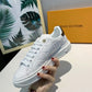 BL - High Quality Luv Sneaker 219