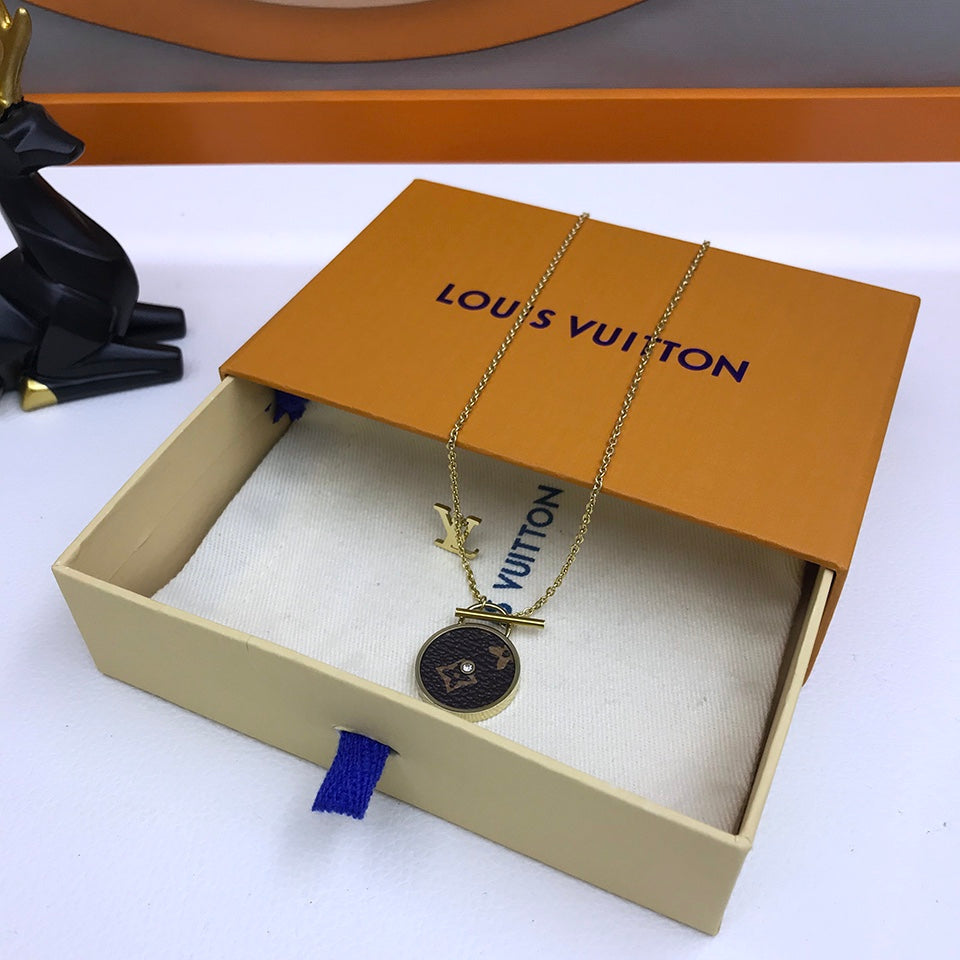 BL - High Quality Necklace LUV012