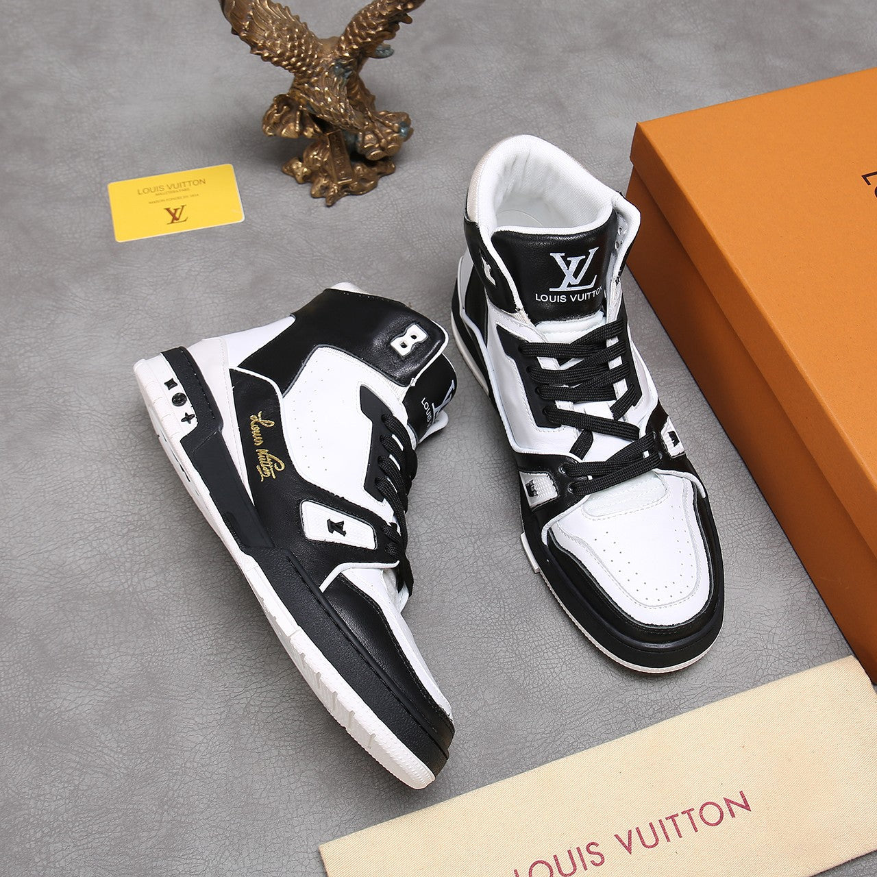 BL - LUV Traners Inspired White Black Sneaker