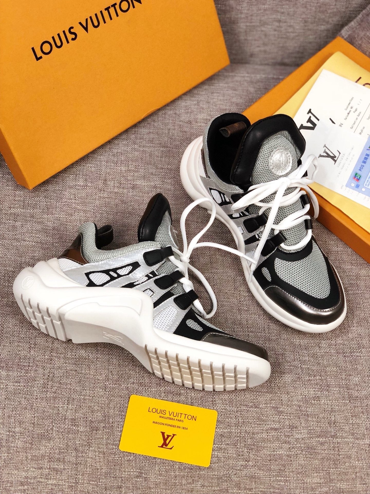 BL - LUV Archlight Brown Black Sneaker