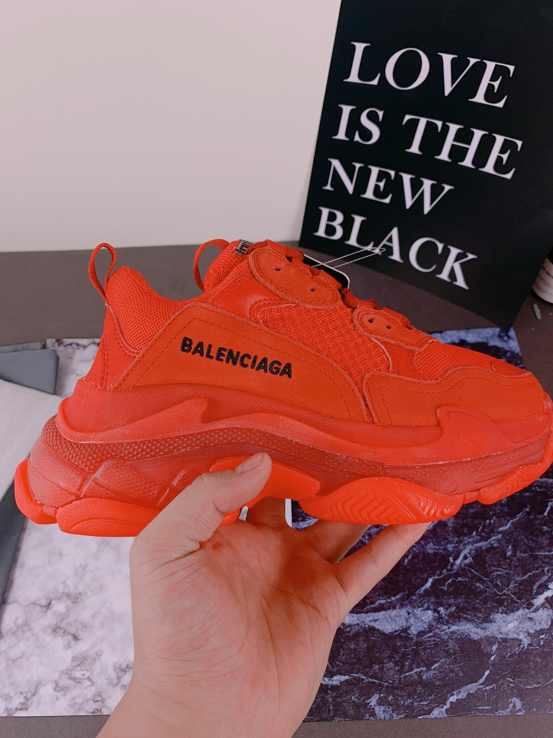 BL - High Quality Bla Sneaker 081