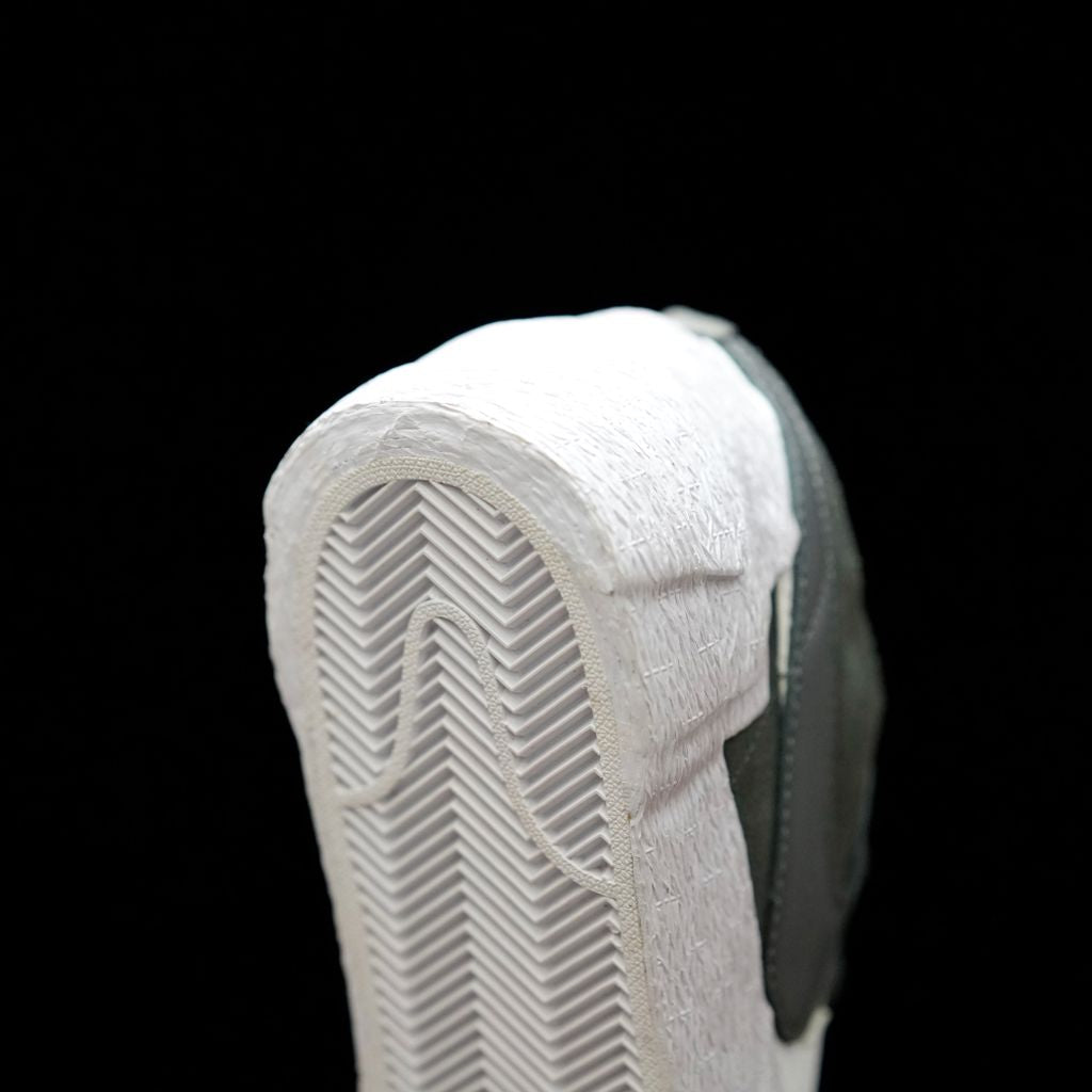 BL - Sacai x Blazer Low Black & White