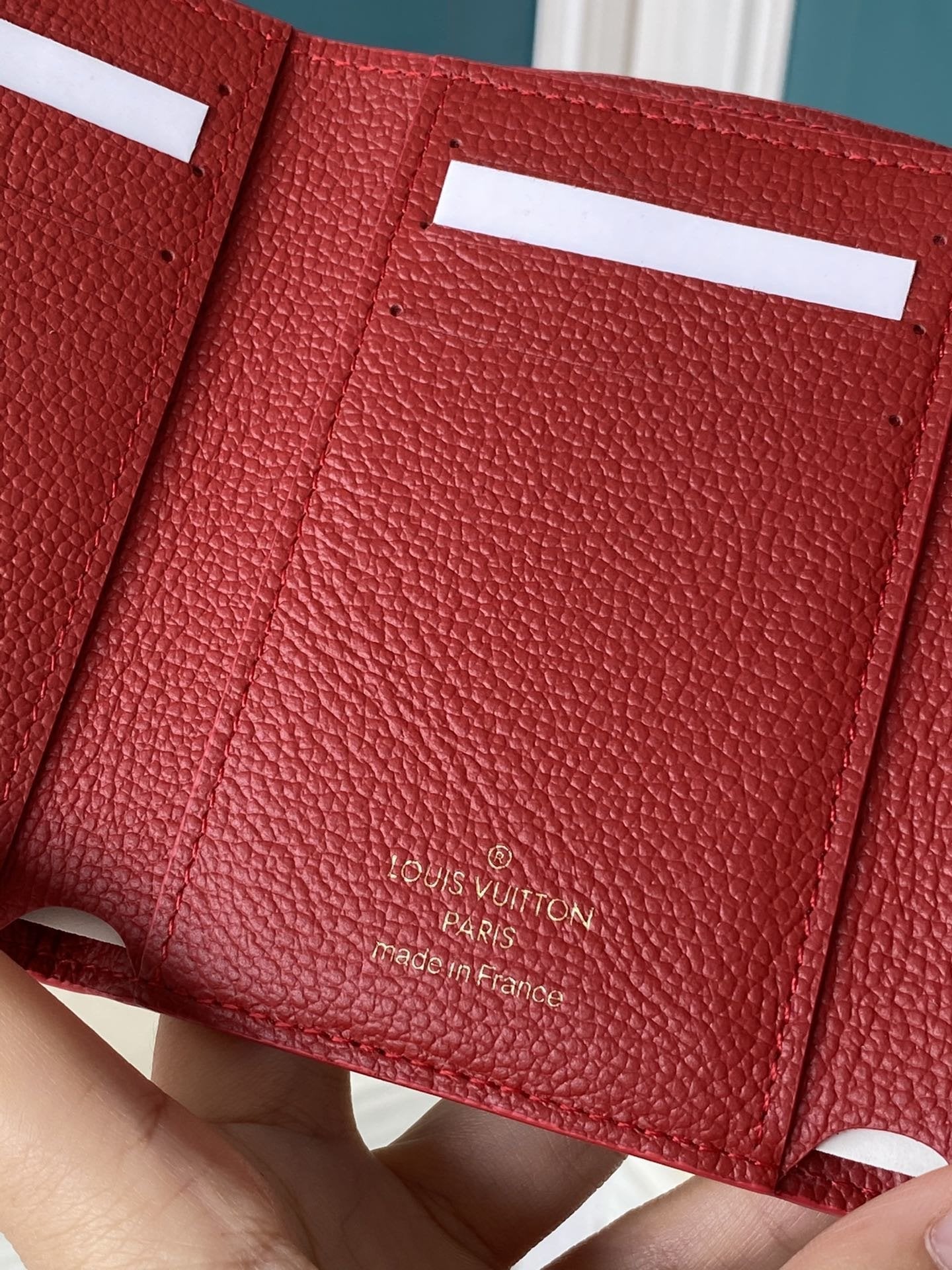 BL - High Quality Wallet LUV 060