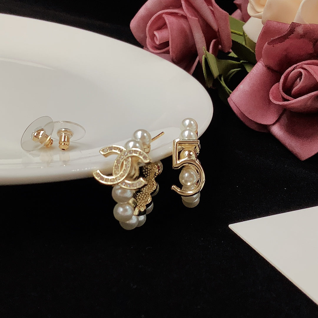 BL - High Quality Earring CHL 066