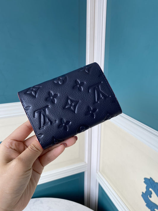 BL - High Quality Wallet LUV 059