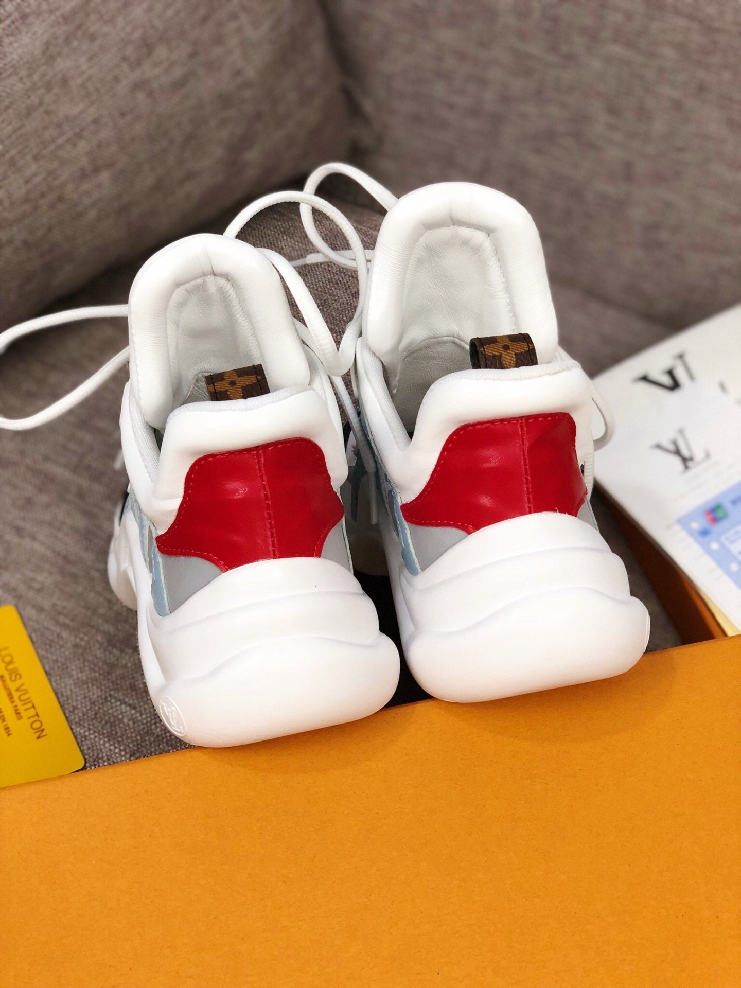 BL - LUV Archlight White Black Sneaker