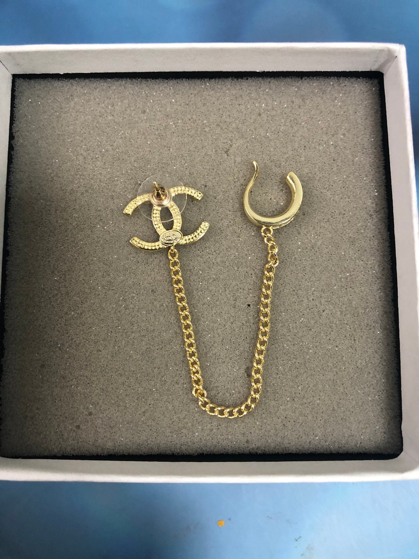 BL - High Quality Earring CHL 069