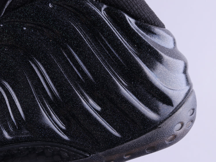 BL - NKE Hardaway Foam black red spray