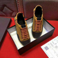 BL - High Quality Luv Sneaker 065