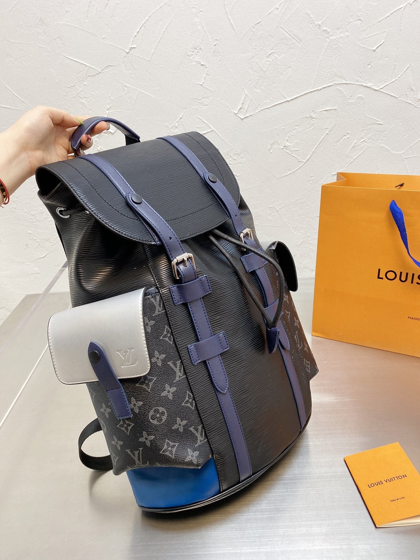 BL - High Quality Bags LUV 077