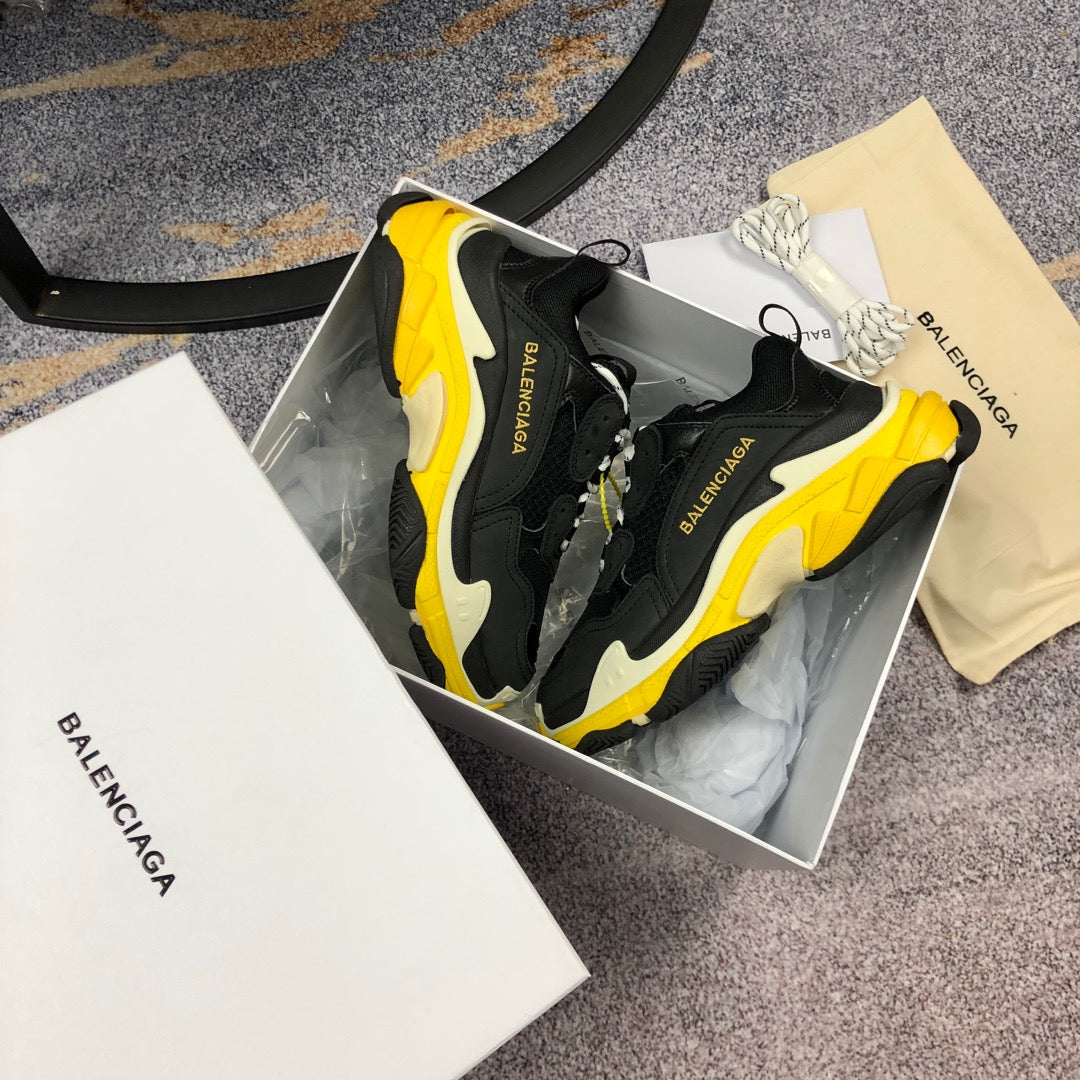 BL - High Quality Bla Sneaker 075