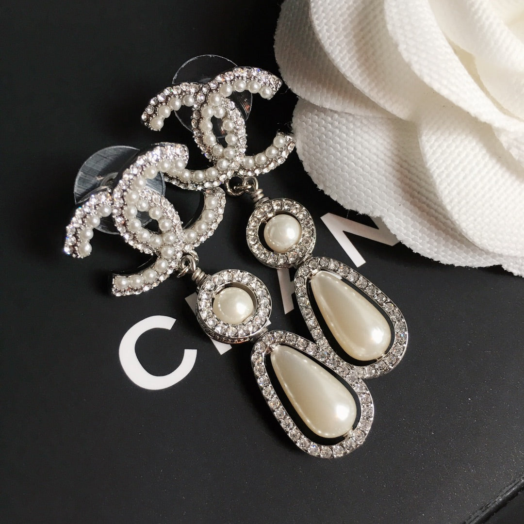 BL - High Quality Earring CHL 079