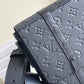 LV Trunk Messenger Taurillon Monogram Black For Men, Bags, Shoulder And Crossbody Bags 9.4in/21cm LV M57726