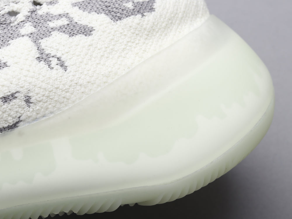 BL - Yzy 380 Alien Sneaker