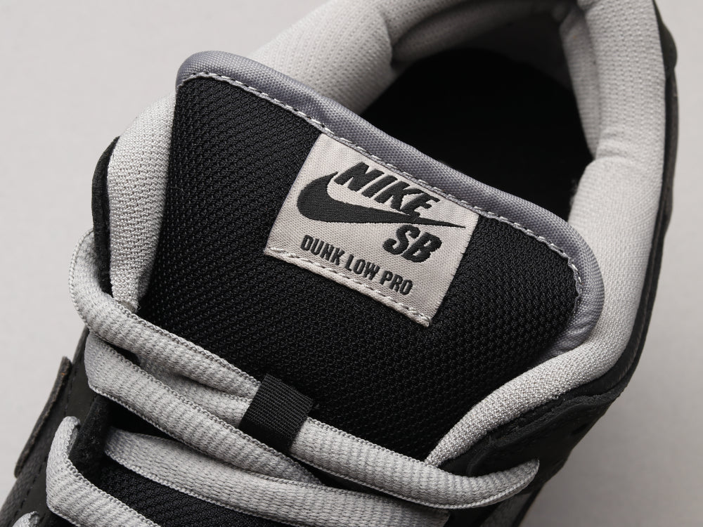 BL - NKE shadow grey