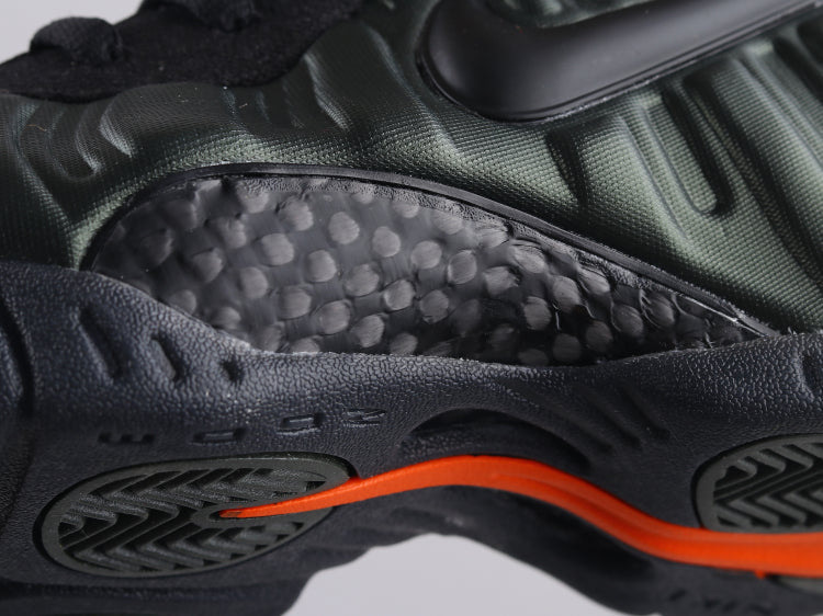 BL - NKE Hardaway Foam black red bubble