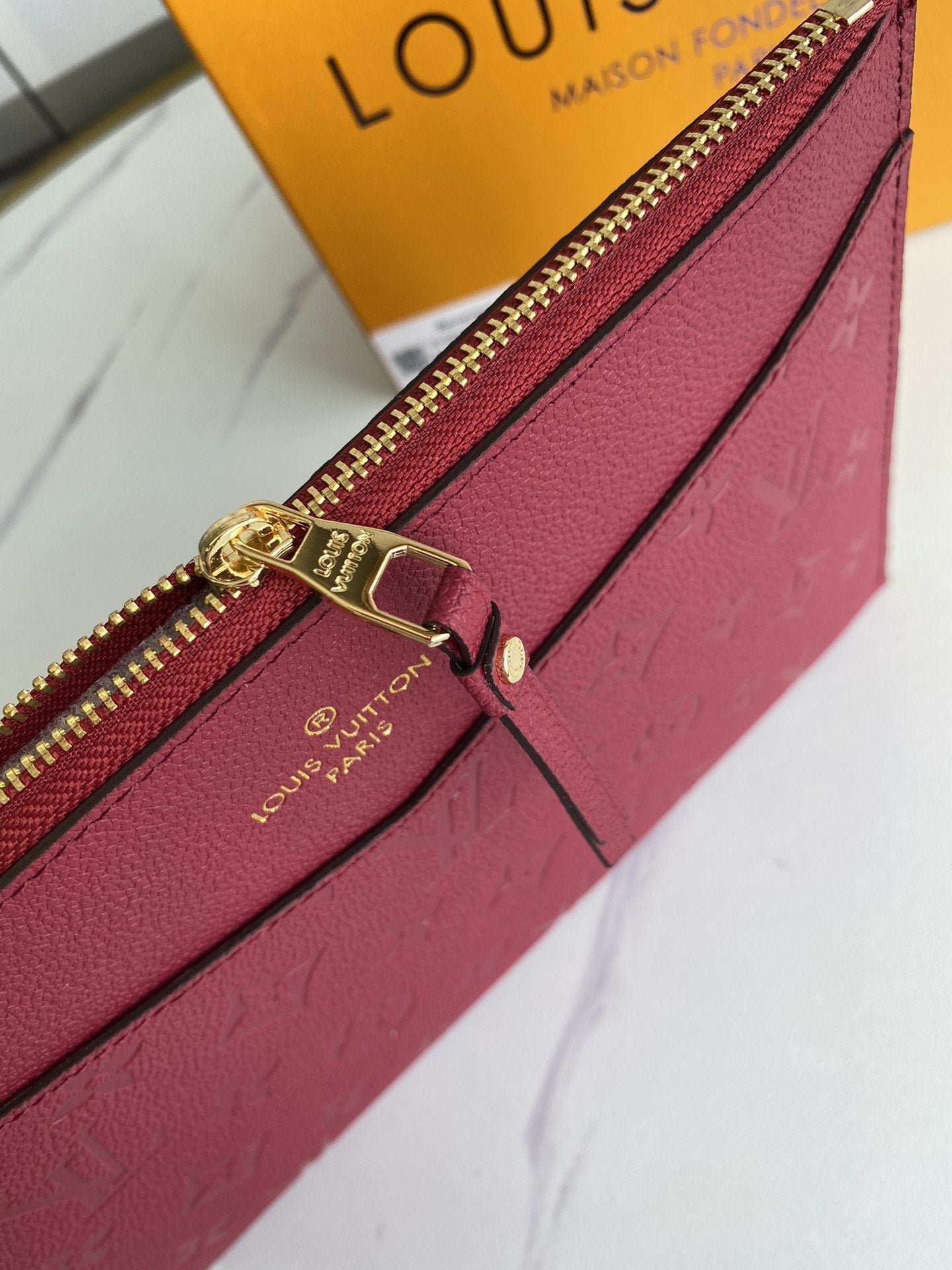 BL - High Quality Wallet LUV 060