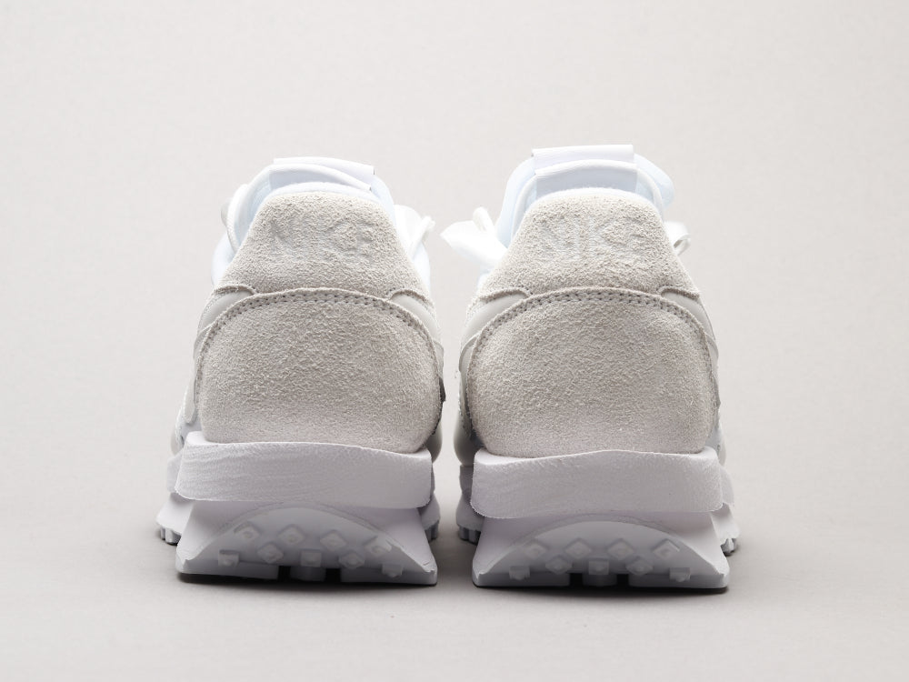 BL - NKE Waffle Satin White