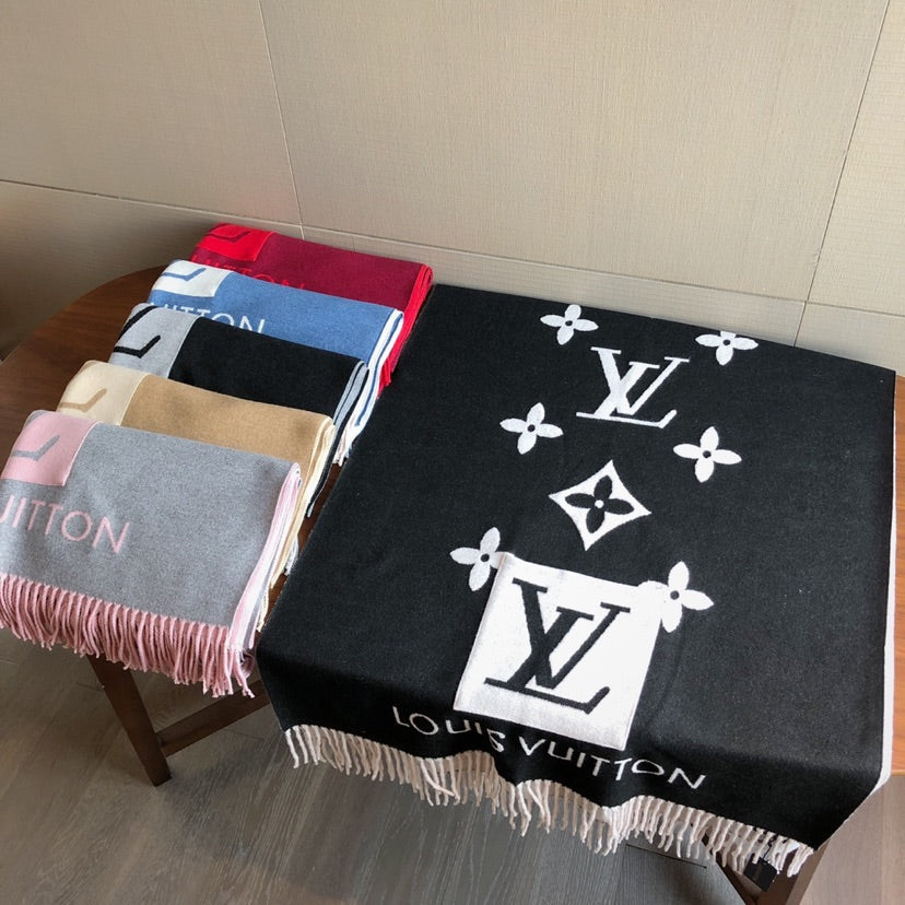 High Quality LUV  Scarf 014