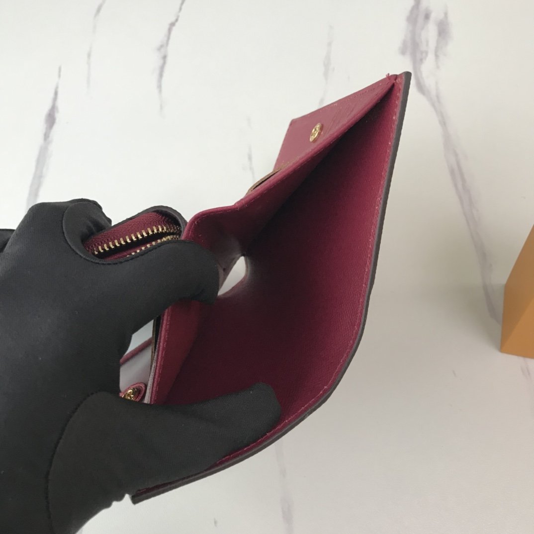 BL - High Quality Wallet LUV 040