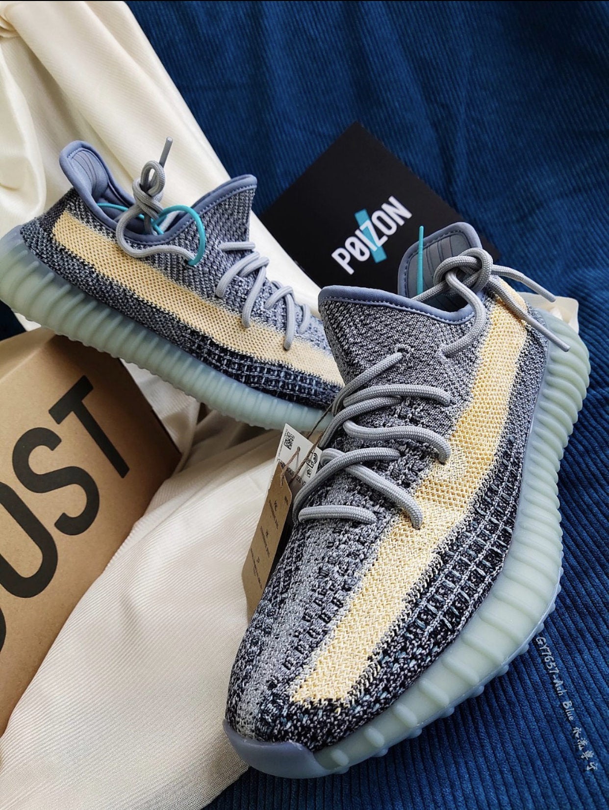 BL - Yzy 350 Washed Tannins Sneaker