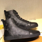 BL - High Quality Luv Sneaker 069