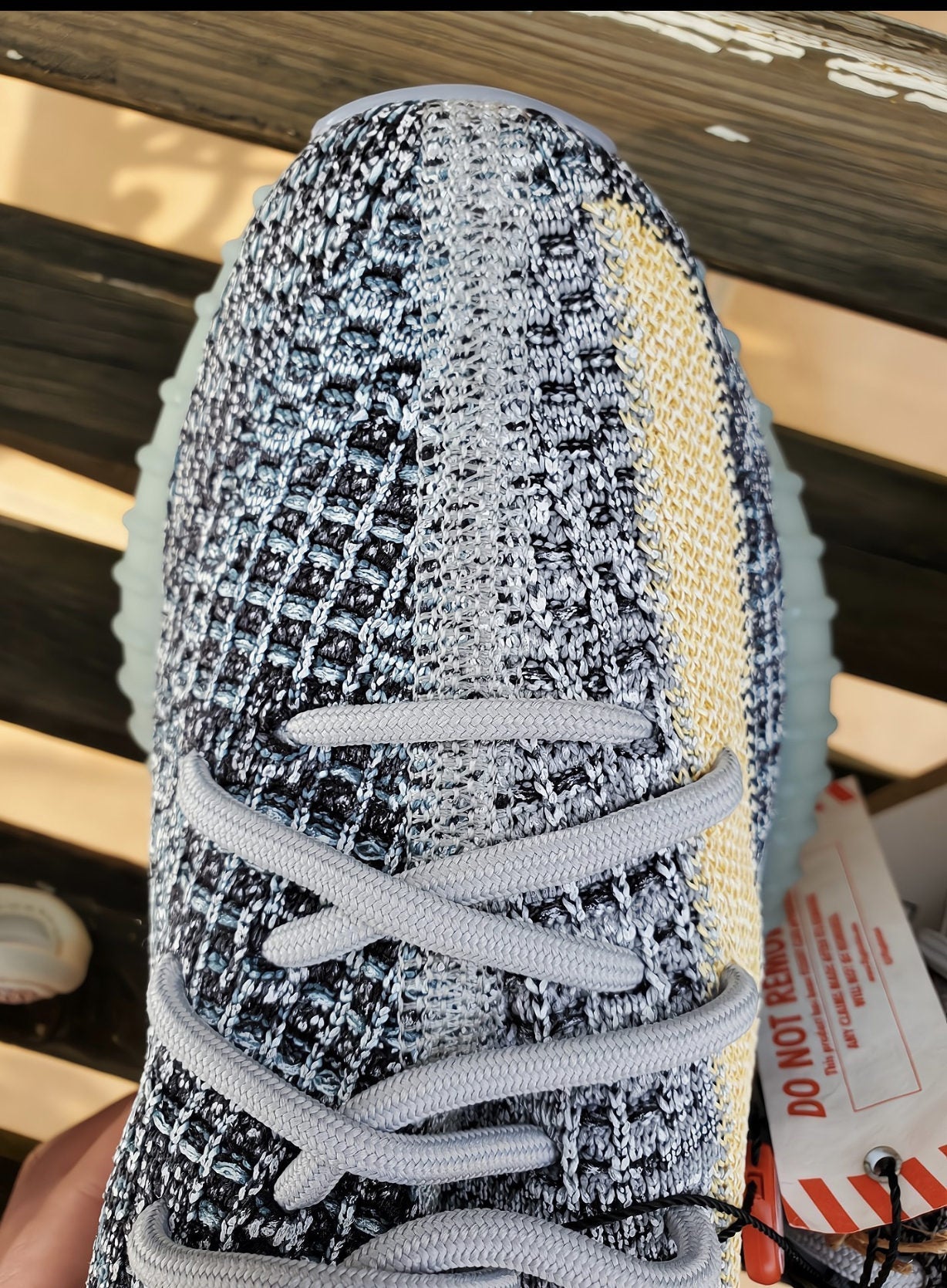 BL - Yzy 350 Washed Tannins Sneaker