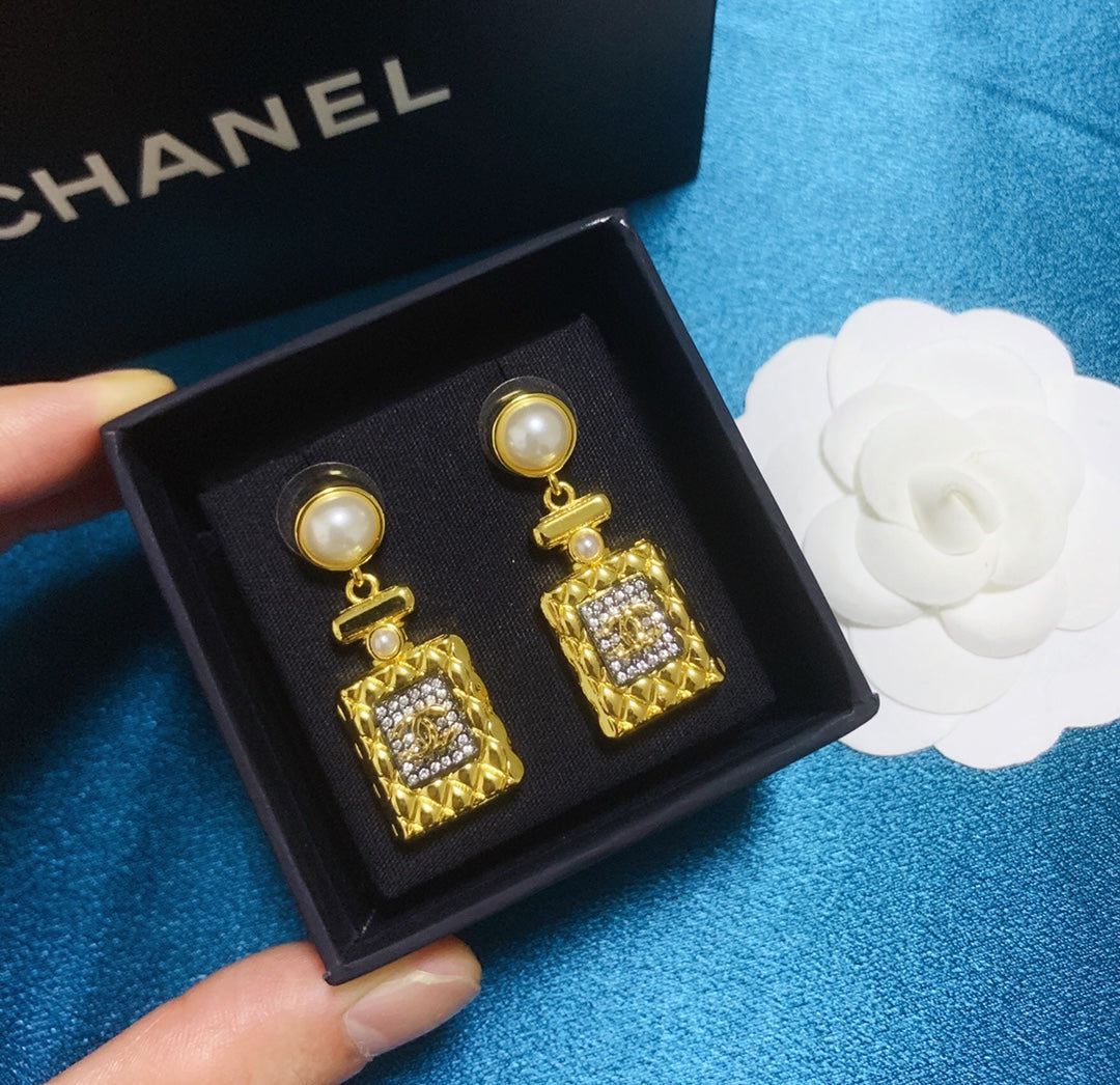 BL - High Quality Earring CHL 071